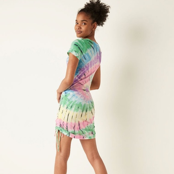 (M) PINK Victoria’s Secret
RUCHED SIDE DRESS - Picture 4 of 12